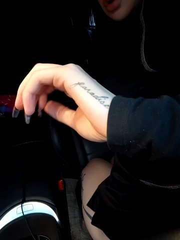 EVILYN live cam screenshot females from United States on Wobip – Live Webcams, Clips & GIFs — screenshot #2