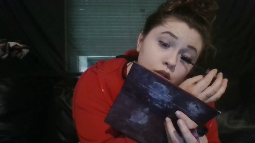 babyizzie live cam screenshot female from United States on Wobip – Live Webcams, Clips & GIFs — screenshot #4