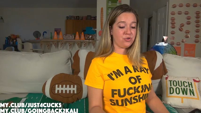 boomboomr00m live cam screenshot malefemale from United States on Wobip – Live Webcams, Clips & GIFs — screenshot #2