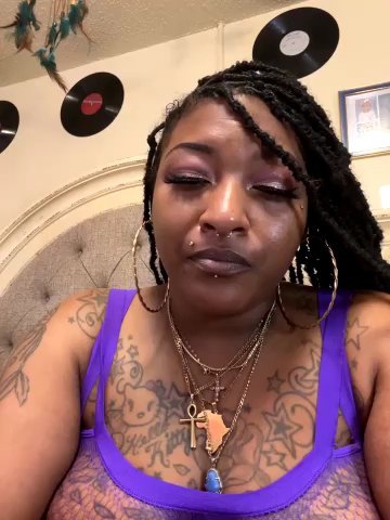 Egyptian_reign live cam screenshot malefemale from United States on Wobip – Live Webcams, Clips & GIFs — screenshot #1